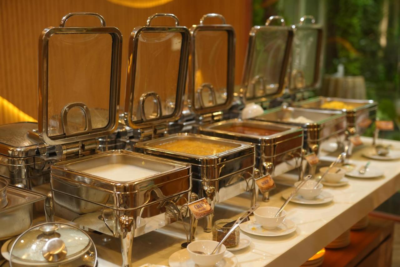 Pleiku Hotel Kültér fotó