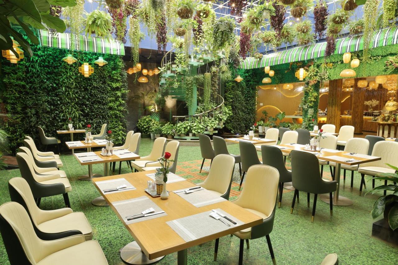 Pleiku Hotel Kültér fotó