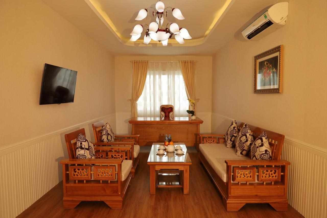 Pleiku Hotel Kültér fotó