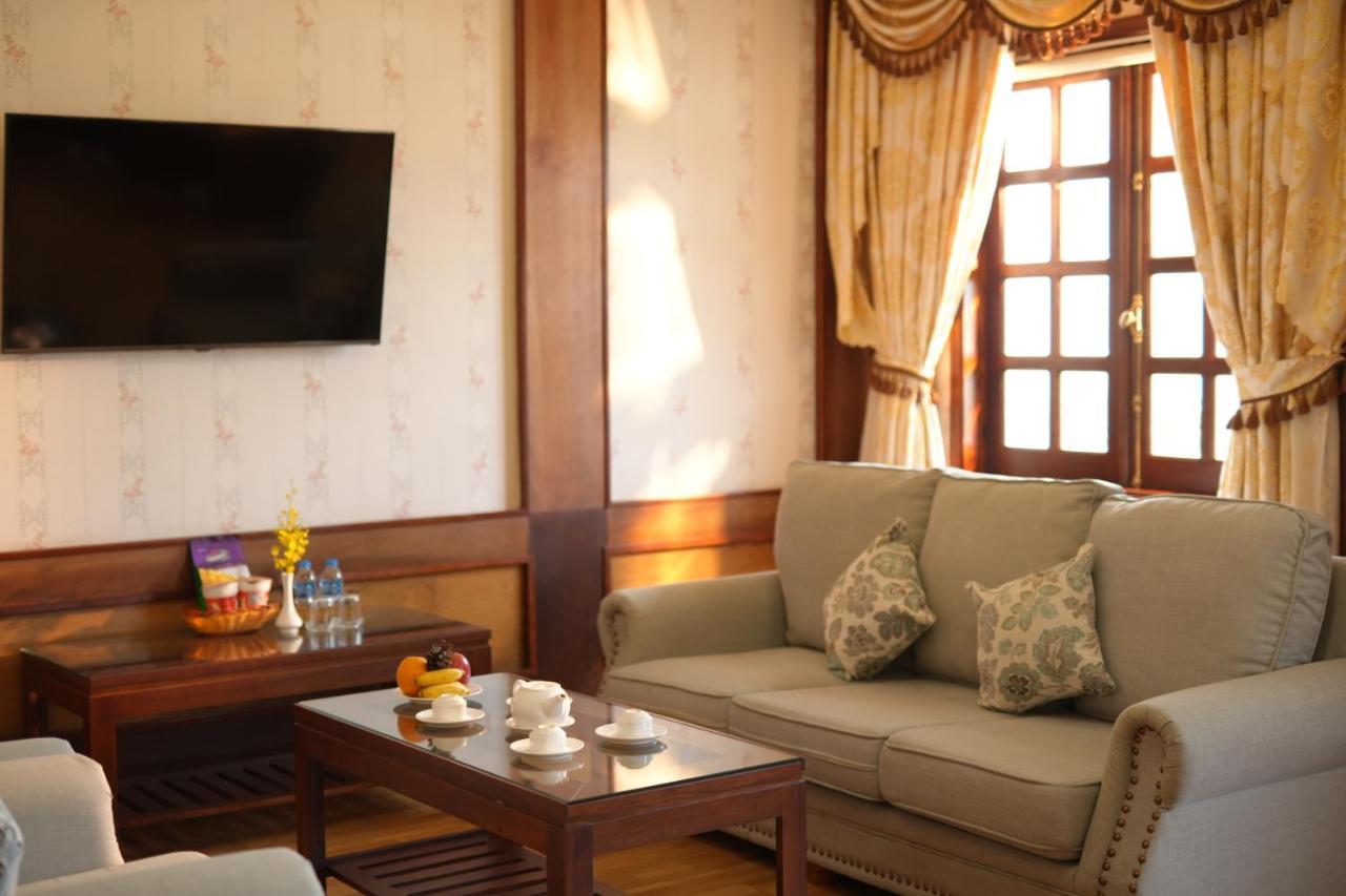 Pleiku Hotel Kültér fotó