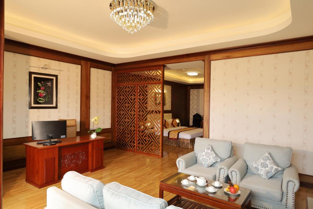 Pleiku Hotel Kültér fotó